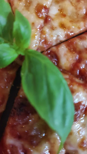 Opinii despre Bada Bing Pizza în Dubai - Hospitality and gastronomy