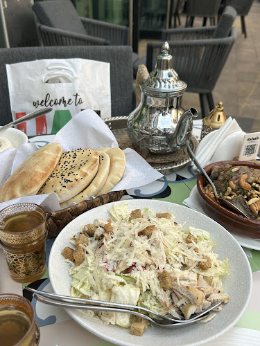 Sheikh Mohammed bin Rashid Blvd - Downtown Dubai - Dubai