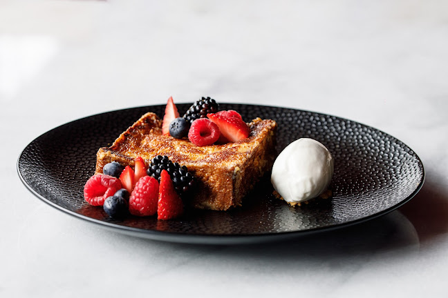 FRNDS Restaurant - Hospitality and gastronomy