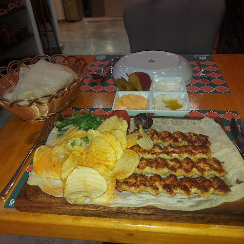 Opinii despre Al Dimashqi Restaurant - مطعم الدمشقي în Abu Dhabi - Hospitality and gastronomy