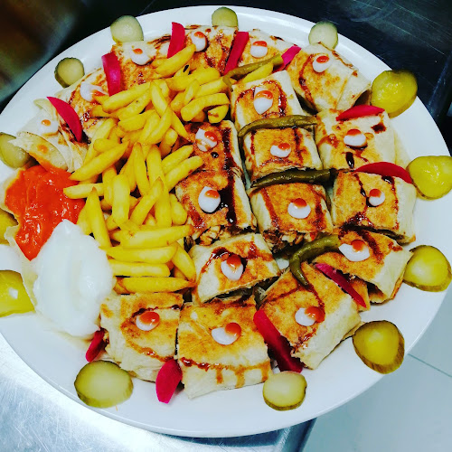 6PHQ+337 - 124th St - Al Mu'tarid - Ugdat Al Muwaiji - Abu Dhabi