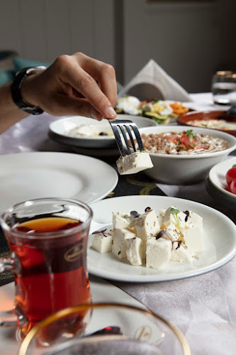 Comentarii opinii despre مطعم وكافيه شيف بردليس