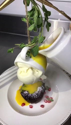 Cafe Du Roi - Hospitality and gastronomy