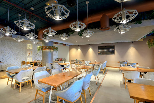 Comentarii opinii despre Ayoush Restaurant And Cafe