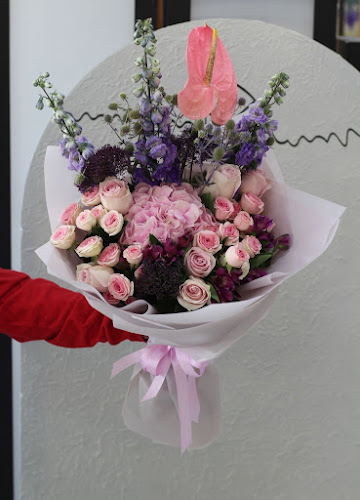 Labelle Chocolates & Flowers Al Warqa - لابيل الورقاء‎ - Hospitality and gastronomy