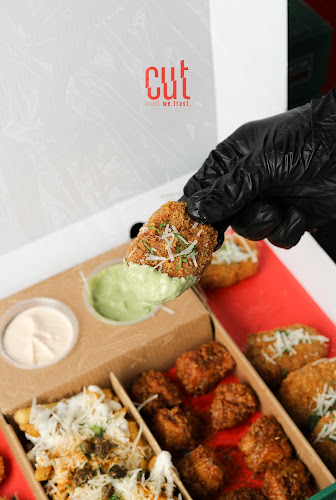 Cut Pizza - Hospitality and gastronomy