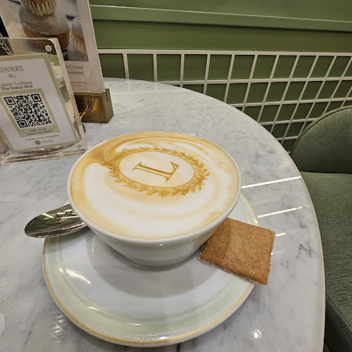 Ladurée Dubai Mall Extension - Dubai