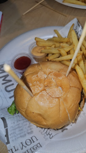 Comentarii opinii despre Hamasat cafeteria