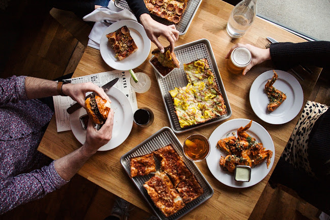 Comentarii opinii despre Emmy Squared Pizza UAE