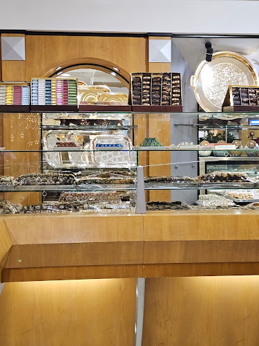 Al Samadi Sweets - Hospitality and gastronomy