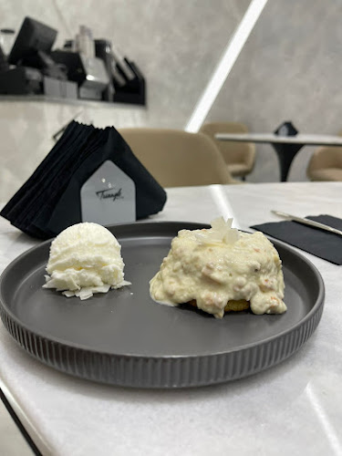 Triangle bites - Hospitality and gastronomy