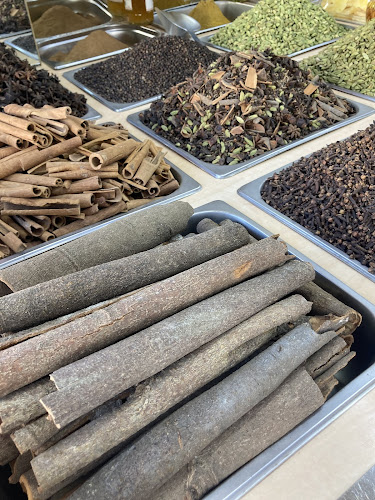 67VX+XX4 - Street # 4C - Al Karama - Dubai