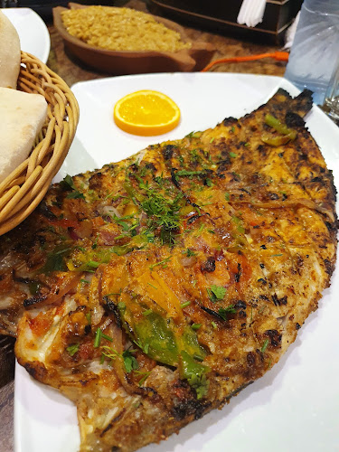 Sheikh Zayed Rd - in front of Mashreq Metro Station - Al Barsha - Al Barsha 1 - Dubai