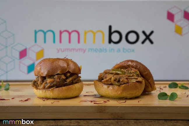 Opinii despre Mmmbox - Sushi & Asian în Dubai - Hospitality and gastronomy