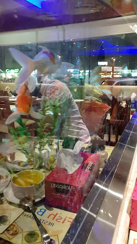 Opinii despre Fish Basket Restaurant în Sharjah - Hospitality and gastronomy
