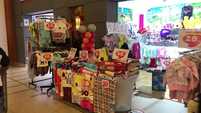 78RF+RMG - Deira - Dubai