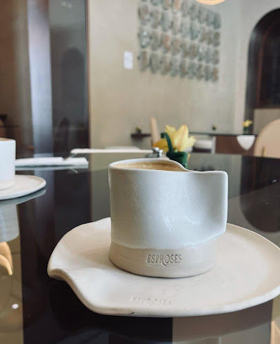 Esproses Cafe and Floral Boutique اسبروزز - Abu Dhabi
