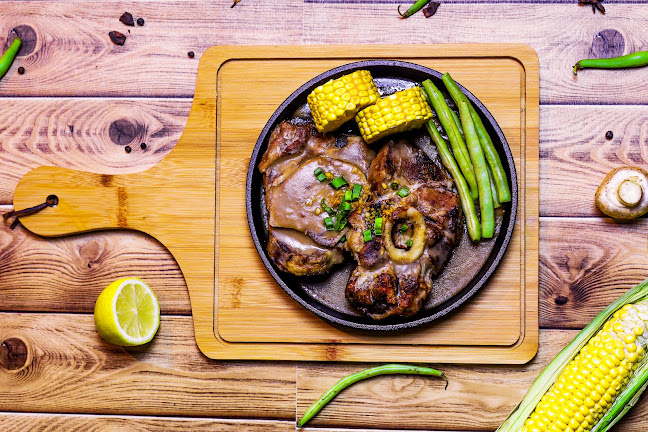 Hot Tinapay Restaurant - Abu Dhabi