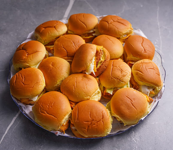 Opinii despre معجنات ملح وبهار Salt & Pepper Pastries în Abu Dhabi - Hospitality and gastronomy