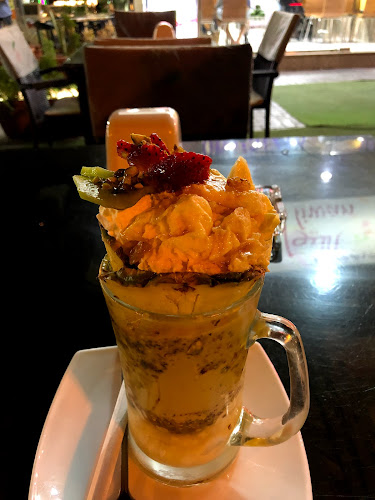 Opinii despre Liwan ice cream and juices în Sharjah - Hospitality and gastronomy