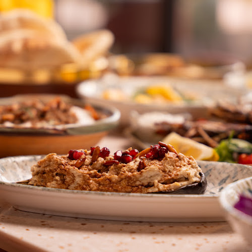 Beirut Gate Lebanese Restaurant بوابة بيروت