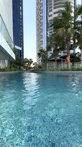 Malibu Deck - Pool Bar