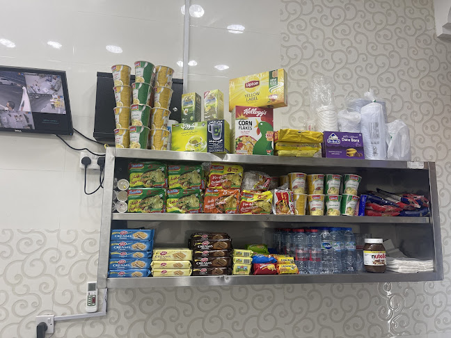 Al Wahda St - Al Ghail 7 - حي خور - Sharjah