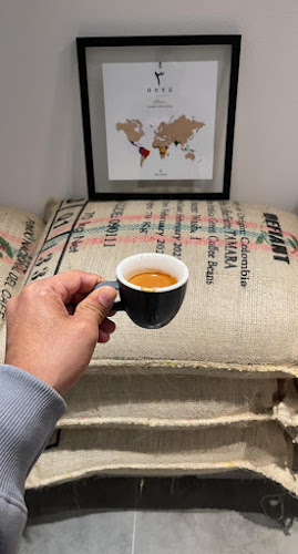 Comentarii opinii despre 3 Guys Cafe