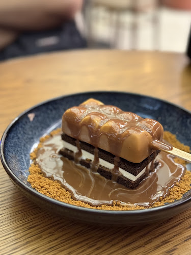 Fashion Avenue, Dubai Mall - 2nd Floor - Downtown Dubai - Dubai