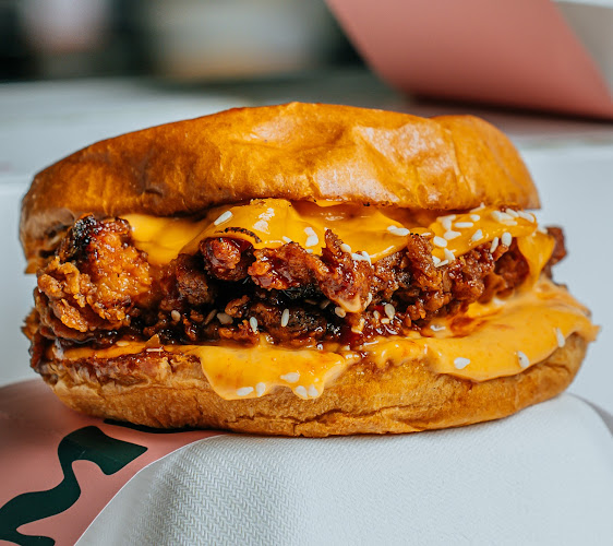 Opinii despre Munch Burger ~ مانش برقر în Abu Dhabi - Hospitality and gastronomy