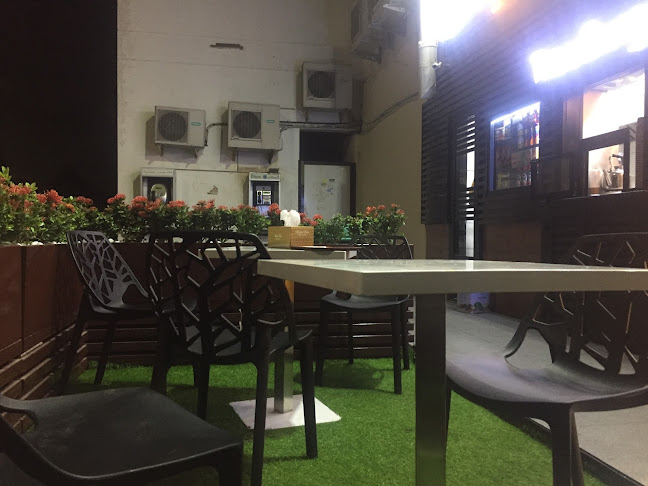 Opinii despre Live shabab Tea Cafe în Abu Dhabi - Hospitality and gastronomy