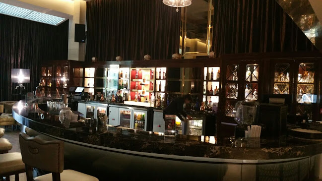 Opinii despre D70 Bar în Dubai - Hospitality and gastronomy