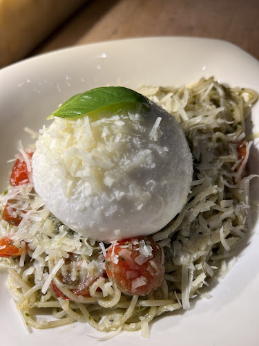 Ground Floor, Fountain side, The Dubai Mall - Downtown Dubai - Dubai