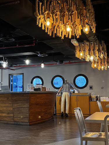 Shrimp Pot Seafood Restaurant Al Jaddaf - Dubai | UAE