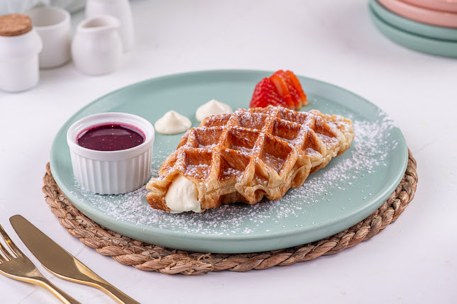 Eggcellent - Al Bateen