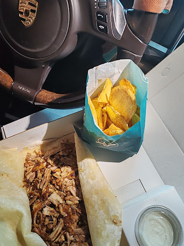 8F23+RV7 - Muwaileh Commercial - Industrial Area - Sharjah