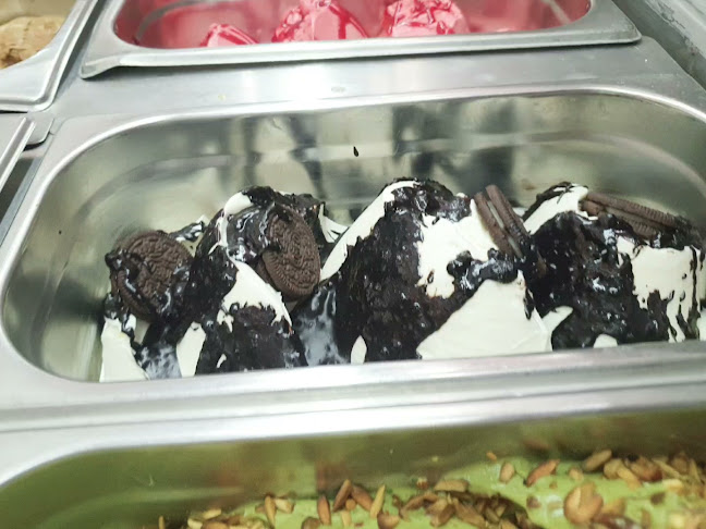 Opinii despre حلويات الصمدي în Abu Dhabi - Hospitality and gastronomy