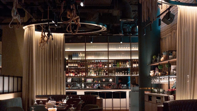 Opinii despre The Hungry Monkey Restaurant and Lounge în Dubai - Hospitality and gastronomy