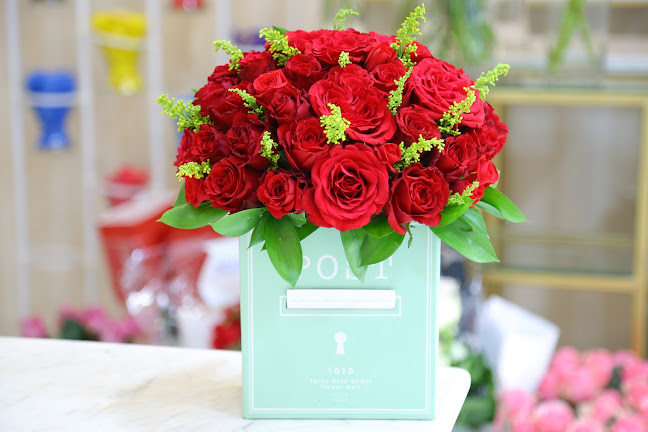 Flower Mail Flowers & Gift Wrapping - Hospitality and gastronomy