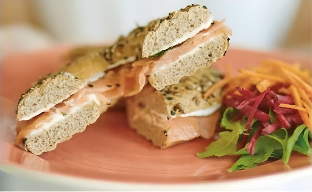 Comentarii opinii despre Baker Street Cafe