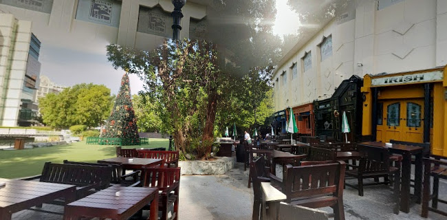 The Irish Village, Al Garhoud