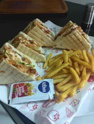 Comentarii opinii despre FATAYER AL SHAM RESTAURANT