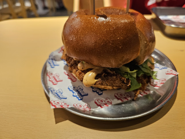 JLT Lakeshore Tower Cluster Y Lower level Shop B10 - inside Maiz tacos - Dubai