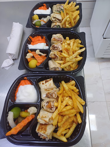 Opinii despre AL BAIT AL DIMASHQY CAFETERIA în Sharjah - Hospitality and gastronomy