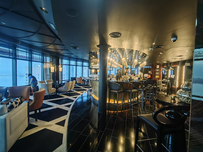 Stratos Revolving Lounge & Bar - Hospitality and gastronomy