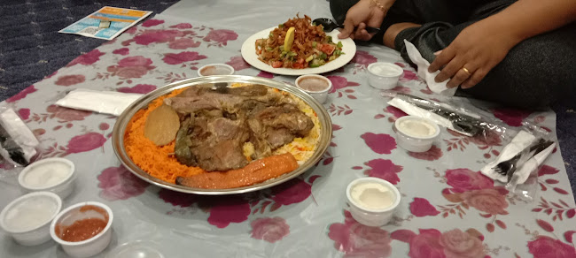 Opinii despre مطعم بيت البخاري în Abu Dhabi - Hospitality and gastronomy