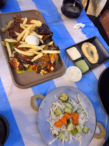 Opinii despre Charcoal Cafe - A Lab Of Shawarma & Charcoal Grills în Dubai - Hospitality and gastronomy