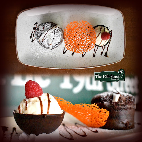 Comentarii opinii despre 19th Street Bar & Restaurant