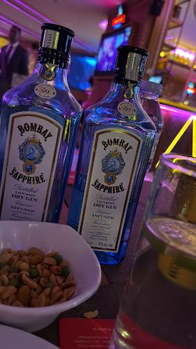 B-Town Restro Bar - Al Nahda