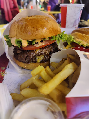 Dubai Mall-Lower Ground-Waterfall - Dubai